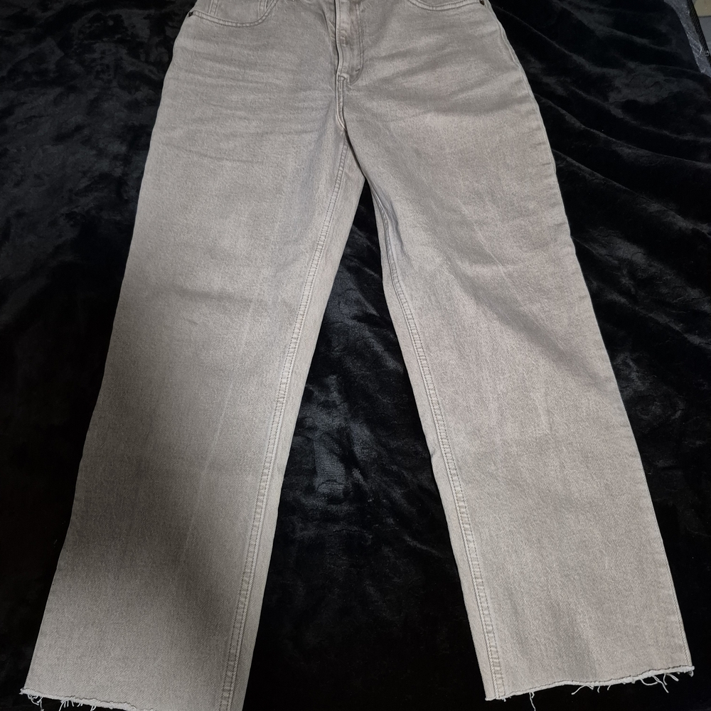 Abercrombie & Fitch Cream Ultra High Rise Jeans